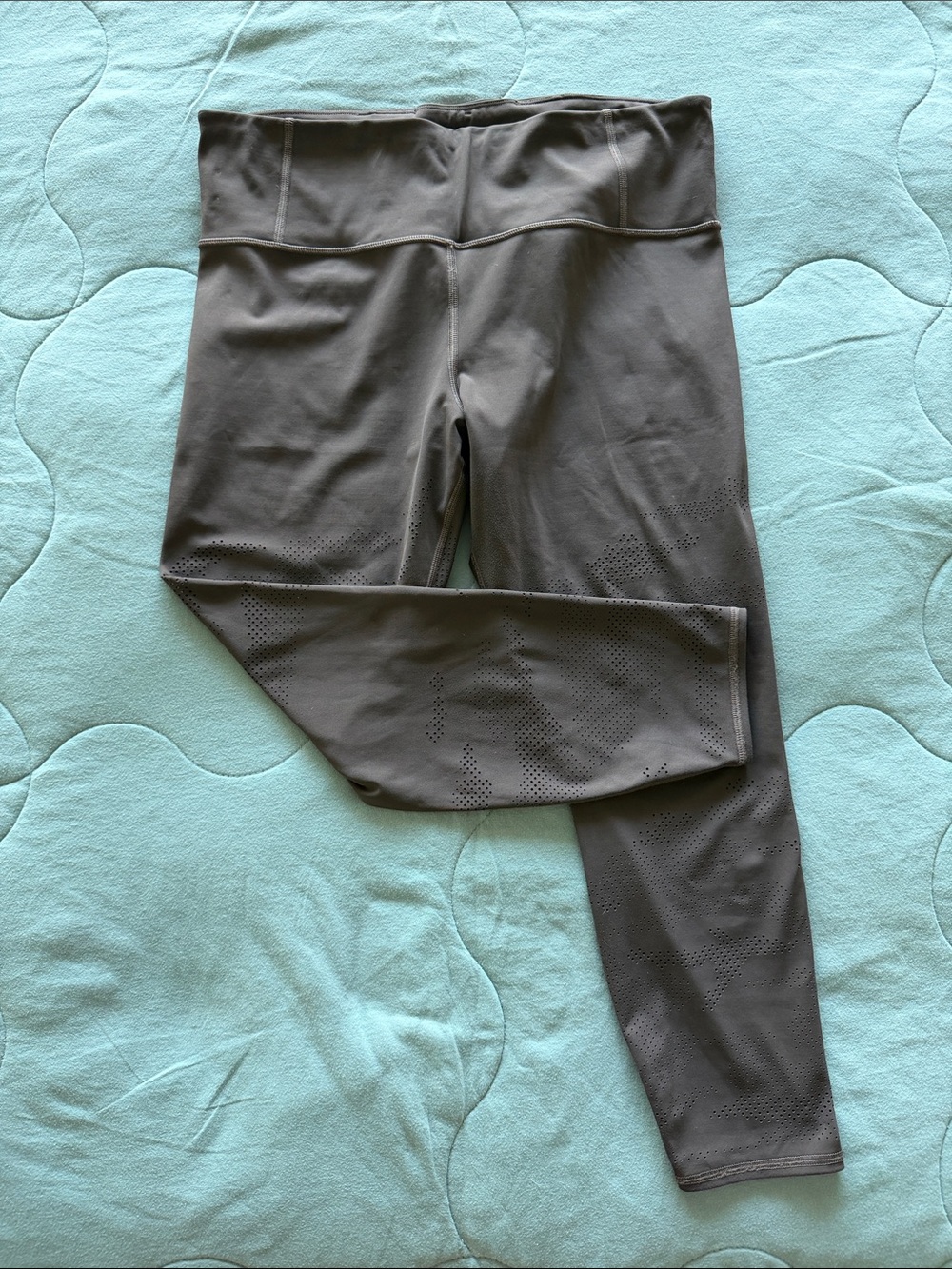 Athleta Women’s Persistence Laser Cut 7/8 Leggings - Size XL